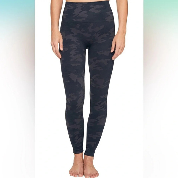 Spanx Look at Me Now High-Waisted Seamless Leggings - Picture 1 of 5